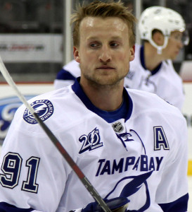 Ce joueur est Steve 
            Stamkos